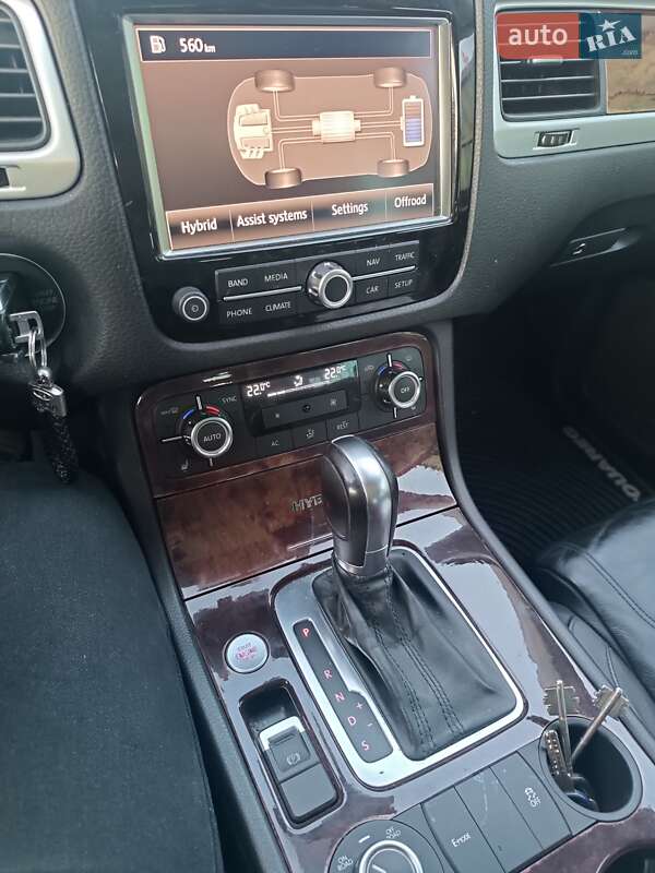 Внедорожник / Кроссовер Volkswagen Touareg 2011 в Новомиргороде фото 8 Внедорожник / Кроссовер Volkswagen Touareg 2011 в Новомиргороде