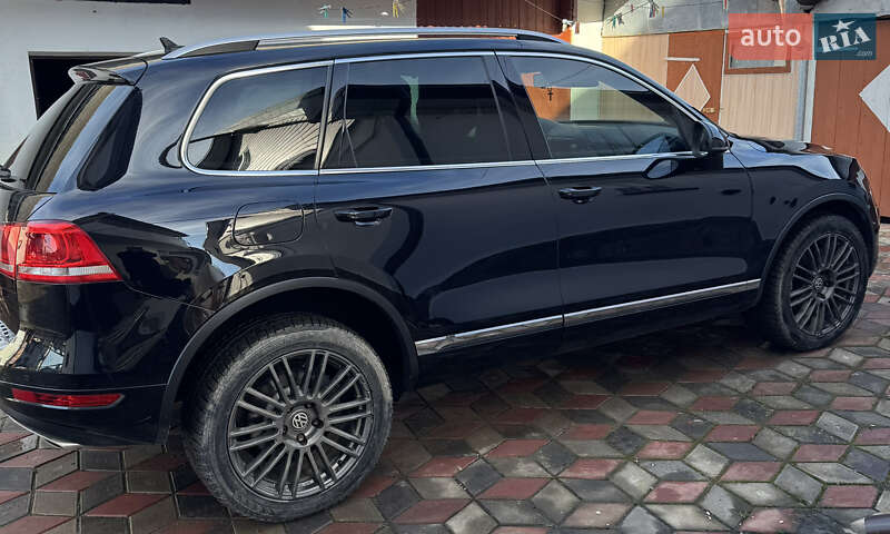 Позашляховик / Кросовер Volkswagen Touareg 2012 в Тернополі