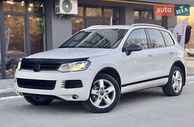 Внедорожник / Кроссовер Volkswagen Touareg 2011 в Львове