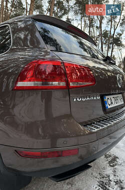 Позашляховик / Кросовер Volkswagen Touareg 2013 в Черкасах