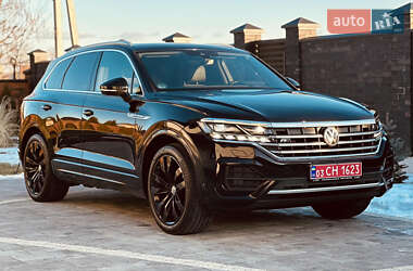 Внедорожник / Кроссовер Volkswagen Touareg 2019 в Луцке