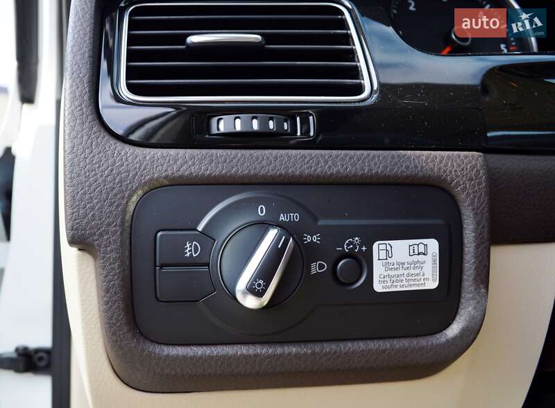 Внедорожник / Кроссовер Volkswagen Touareg 2012 в Одессе фото 19 Внедорожник / Кроссовер Volkswagen Touareg 2012 в Одессе