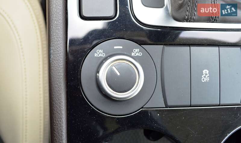 Внедорожник / Кроссовер Volkswagen Touareg 2012 в Одессе фото 29 Внедорожник / Кроссовер Volkswagen Touareg 2012 в Одессе
