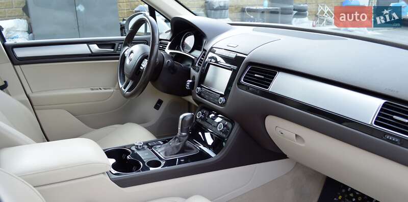 Внедорожник / Кроссовер Volkswagen Touareg 2012 в Одессе фото 32 Внедорожник / Кроссовер Volkswagen Touareg 2012 в Одессе