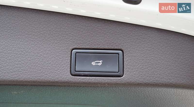 Внедорожник / Кроссовер Volkswagen Touareg 2012 в Одессе фото 37 Внедорожник / Кроссовер Volkswagen Touareg 2012 в Одессе