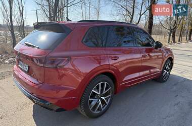 Внедорожник / Кроссовер Volkswagen Touareg 2023 в 