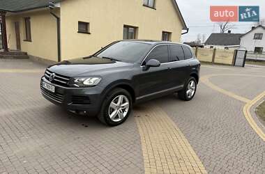 Позашляховик / Кросовер Volkswagen Touareg 2011 в Любомлі