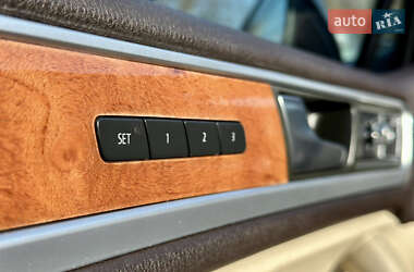 Внедорожник / Кроссовер Volkswagen Touareg 2011 в 