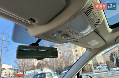 Внедорожник / Кроссовер Volkswagen Touareg 2011 в 