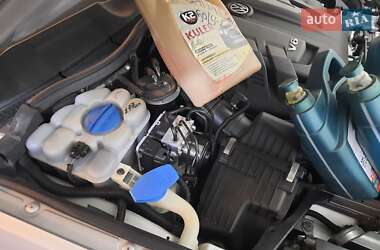Внедорожник / Кроссовер Volkswagen Touareg 2012 в 