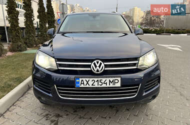 Внедорожник / Кроссовер Volkswagen Touareg 2014 в 