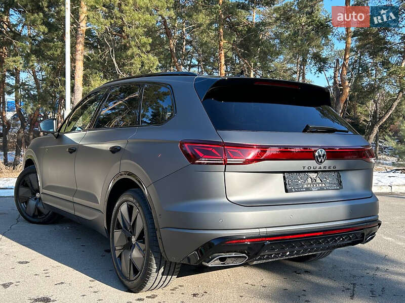 Внедорожник / Кроссовер Volkswagen Touareg 2024 в Киеве