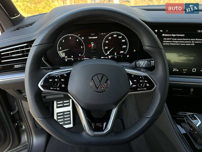 Внедорожник / Кроссовер Volkswagen Touareg 2024 в Киеве