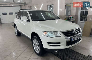 Позашляховик / Кросовер Volkswagen Touareg 2009 в Києві