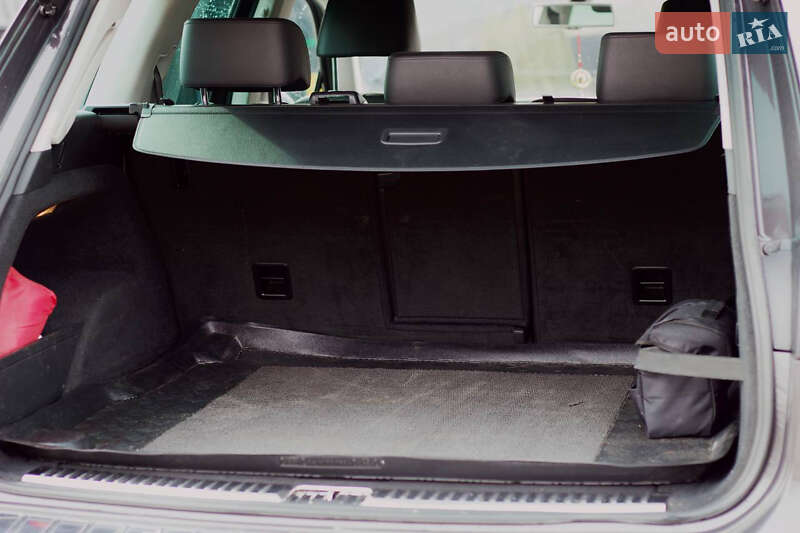 Позашляховик / Кросовер Volkswagen Touareg 2012 в Фастові