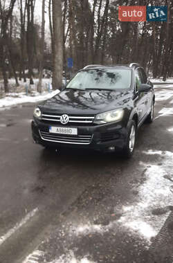 Позашляховик / Кросовер Volkswagen Touareg 2012 в Києві