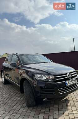 Позашляховик / Кросовер Volkswagen Touareg 2011 в Львові