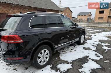 Внедорожник / Кроссовер Volkswagen Touareg 2013 в 