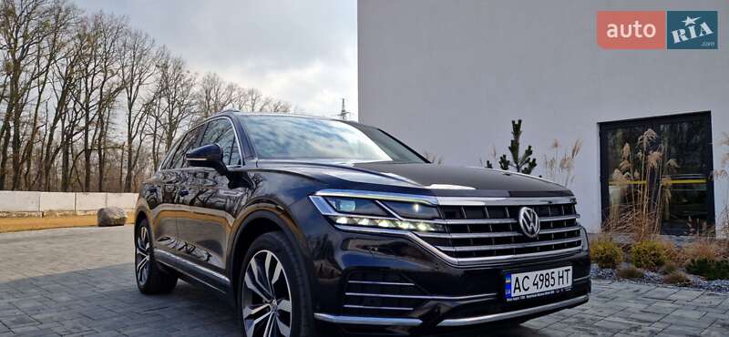 Внедорожник / Кроссовер Volkswagen Touareg 2018 в Луцке