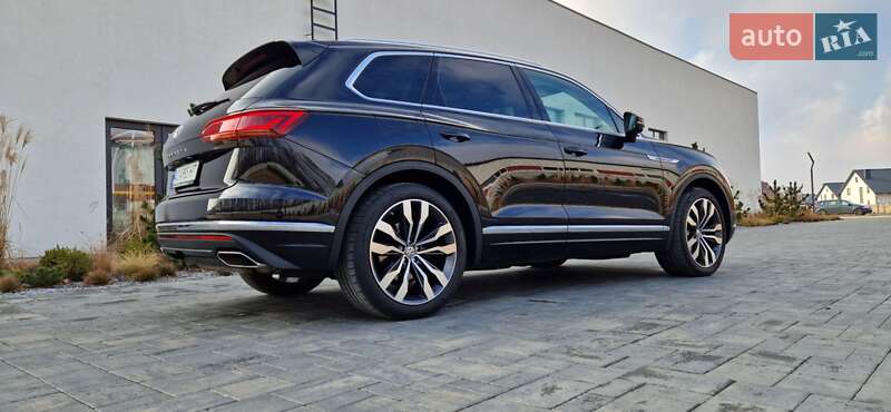 Внедорожник / Кроссовер Volkswagen Touareg 2018 в Луцке