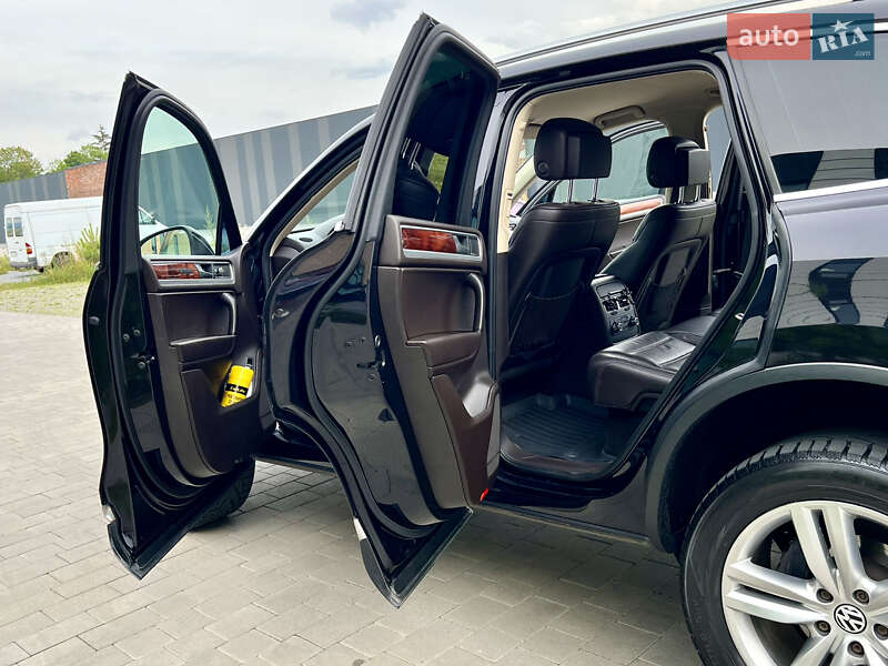 Внедорожник / Кроссовер Volkswagen Touareg 2010 в Хмельницком фото 38 Внедорожник / Кроссовер Volkswagen Touareg 2010 в Хмельницком