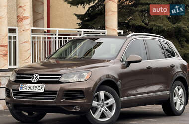 Внедорожник / Кроссовер Volkswagen Touareg 2011 в Тернополе