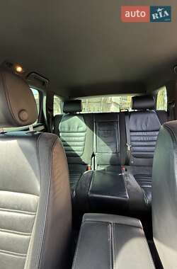 Внедорожник / Кроссовер Volkswagen Touareg 2013 в 
