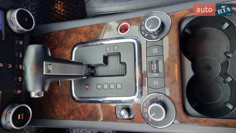 Позашляховик / Кросовер Volkswagen Touareg 2008 в Харкові