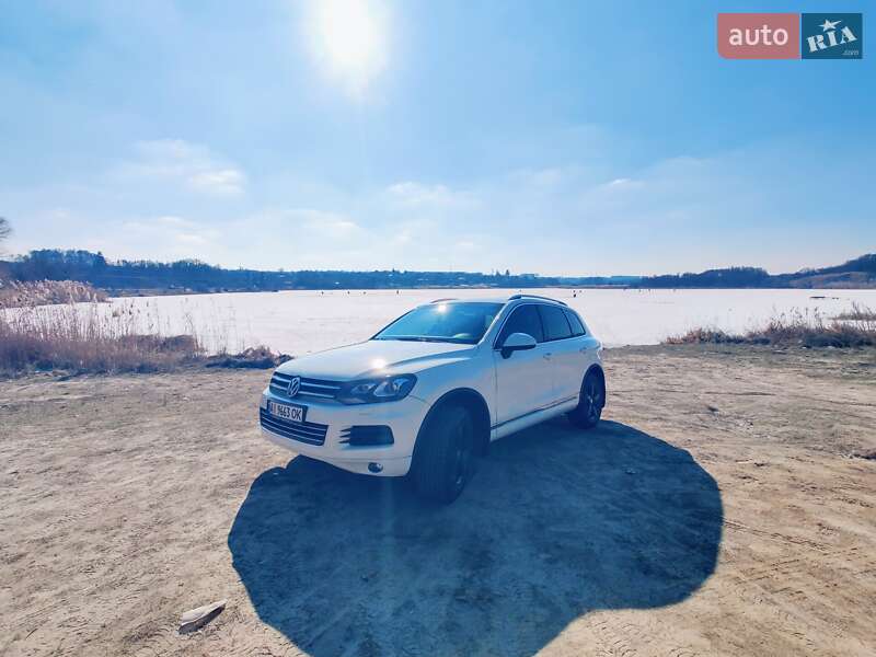 Внедорожник / Кроссовер Volkswagen Touareg 2010 в Фастове