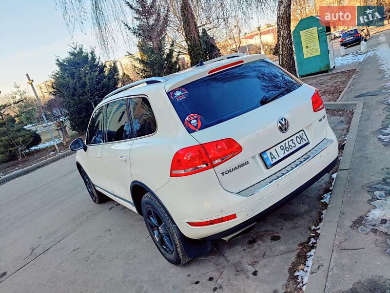 Внедорожник / Кроссовер Volkswagen Touareg 2010 в Фастове