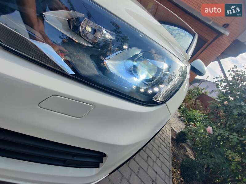 Внедорожник / Кроссовер Volkswagen Touareg 2010 в Фастове