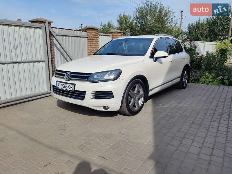 Внедорожник / Кроссовер Volkswagen Touareg 2010 в Фастове