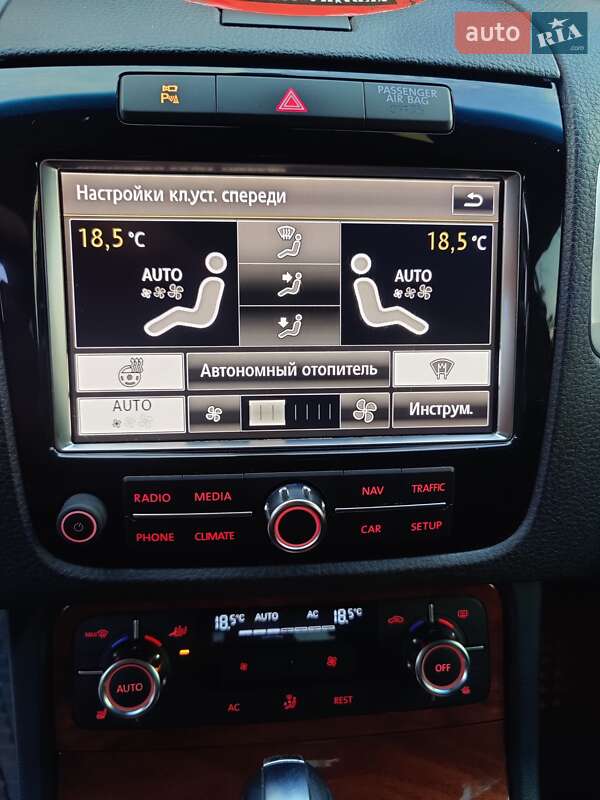 Внедорожник / Кроссовер Volkswagen Touareg 2010 в Фастове