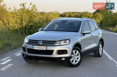 Внедорожник / Кроссовер Volkswagen Touareg 2013 в 