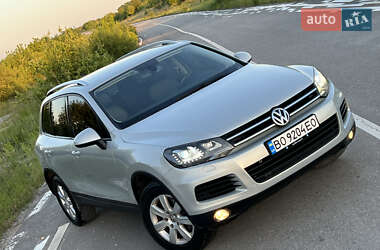 Внедорожник / Кроссовер Volkswagen Touareg 2013 в 