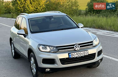 Внедорожник / Кроссовер Volkswagen Touareg 2013 в 