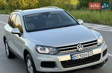 Внедорожник / Кроссовер Volkswagen Touareg 2013 в 