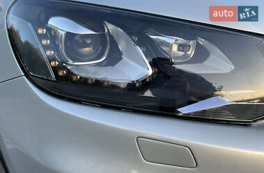 Внедорожник / Кроссовер Volkswagen Touareg 2013 в 
