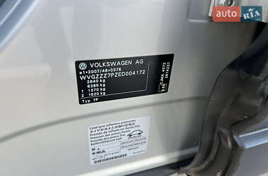 Внедорожник / Кроссовер Volkswagen Touareg 2013 в 