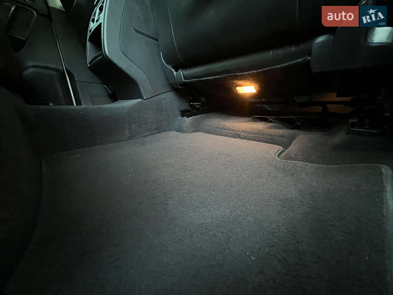 Позашляховик / Кросовер Volkswagen Touareg 2013 в Тернополі фото 102 Позашляховик / Кросовер Volkswagen Touareg 2013 в Тернополі