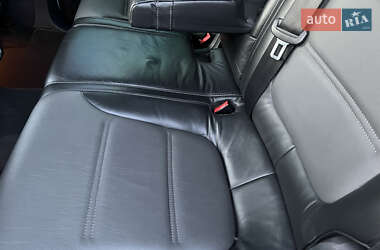 Внедорожник / Кроссовер Volkswagen Touareg 2013 в 