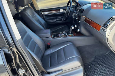 Внедорожник / Кроссовер Volkswagen Touareg 2005 в 
