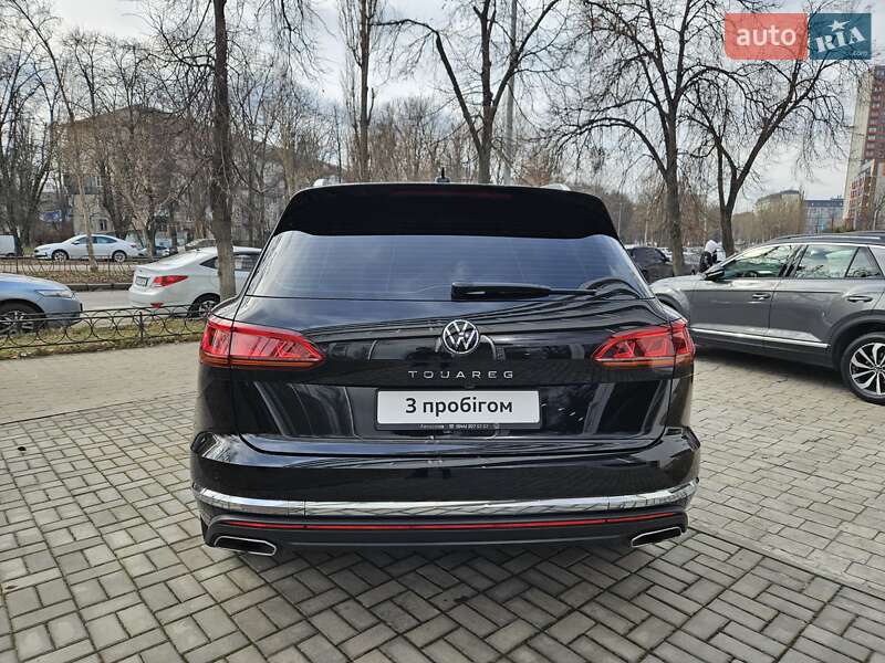 Позашляховик / Кросовер Volkswagen Touareg 2022 в Києві