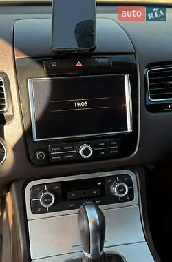 Внедорожник / Кроссовер Volkswagen Touareg 2014 в 