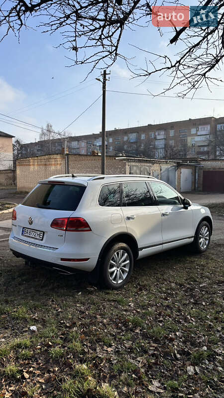 Внедорожник / Кроссовер Volkswagen Touareg 2014 в Знаменке