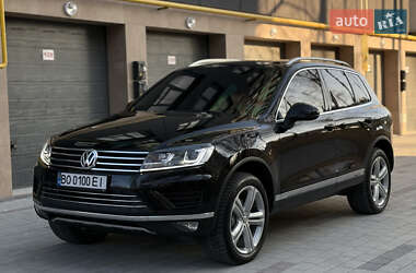 Внедорожник / Кроссовер Volkswagen Touareg 2014 в Тернополе