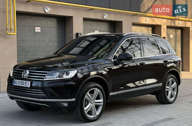 Внедорожник / Кроссовер Volkswagen Touareg 2014 в Тернополе