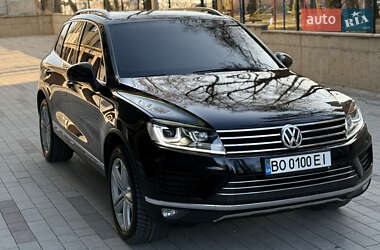 Внедорожник / Кроссовер Volkswagen Touareg 2014 в Тернополе