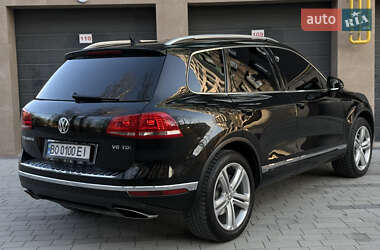 Внедорожник / Кроссовер Volkswagen Touareg 2014 в Тернополе