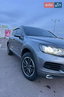 Позашляховик / Кросовер Volkswagen Touareg 2011 в Одесі